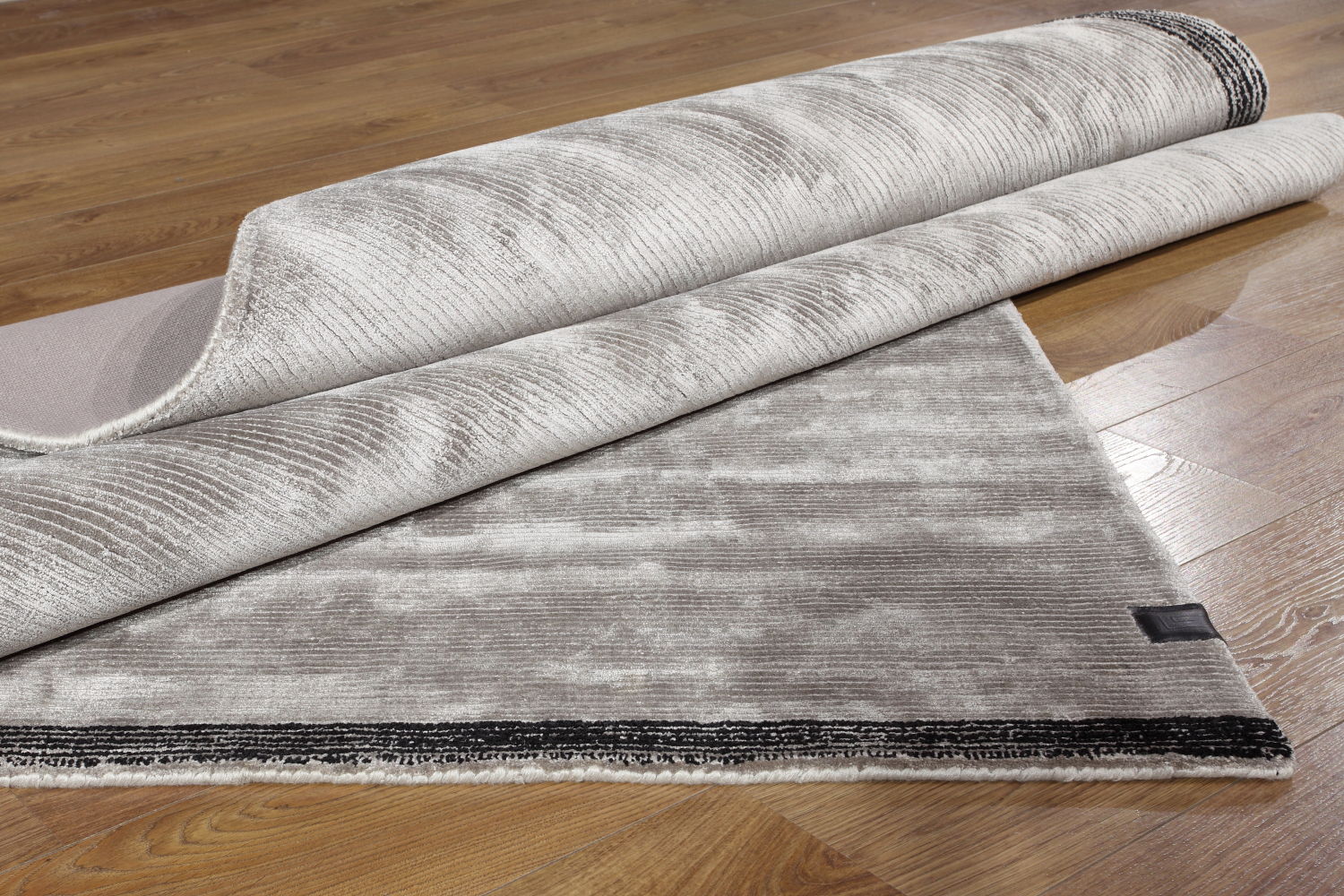 Kilimas Guy Laroche Grande Silver 4